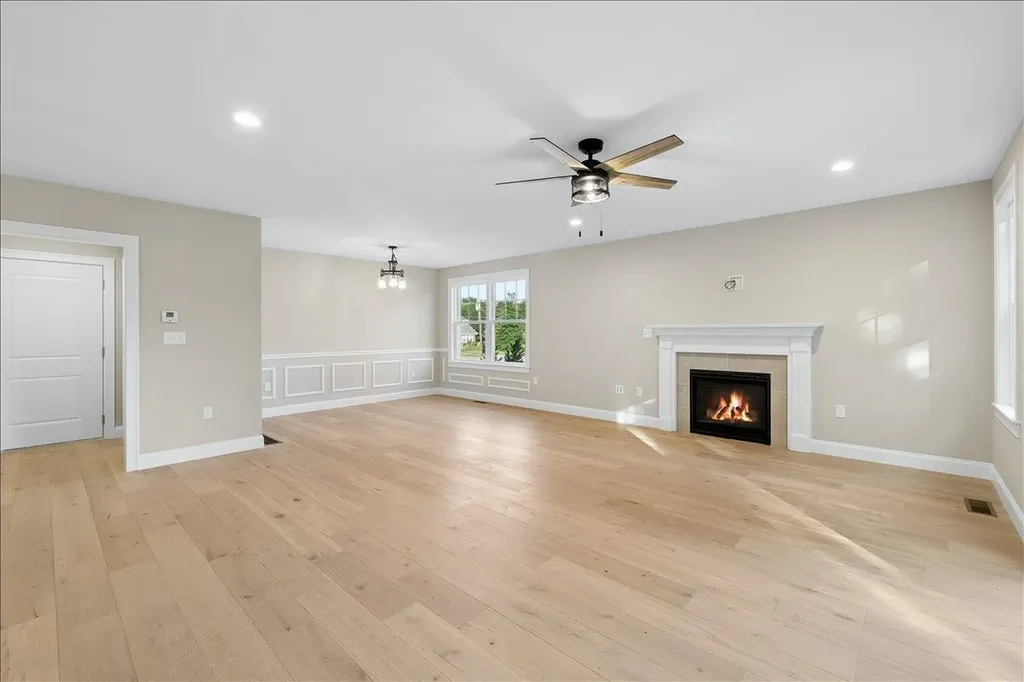 214 Pembroke Street Pembroke NH 03275
