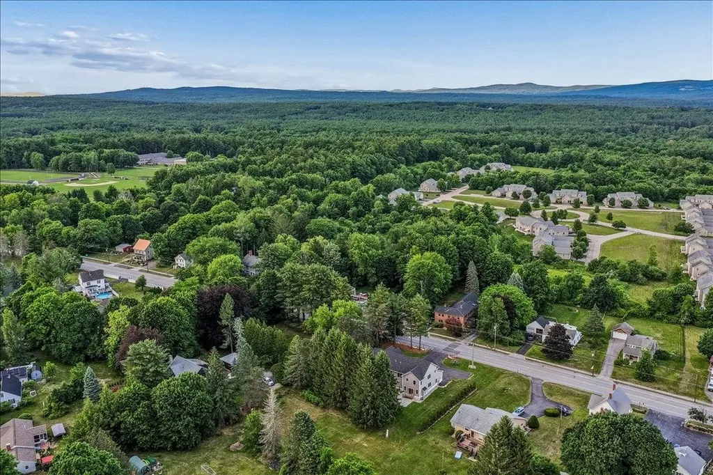 214 Pembroke Street Pembroke NH 03275