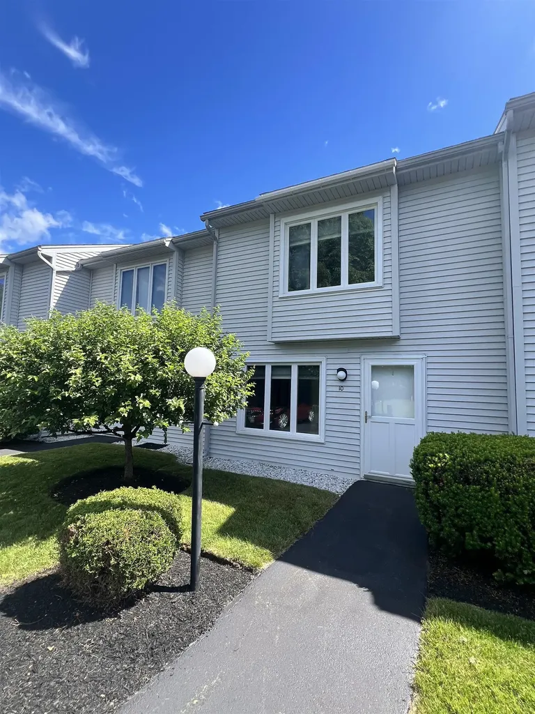 10 Kyle Drive Newport NH 03773