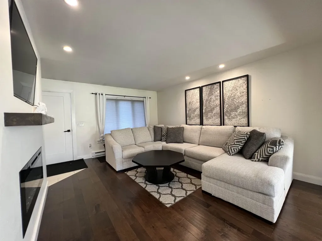 10 Kyle Drive Newport NH 03773