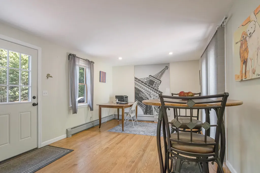 11 Ridgewood Drive Kingston NH 03848