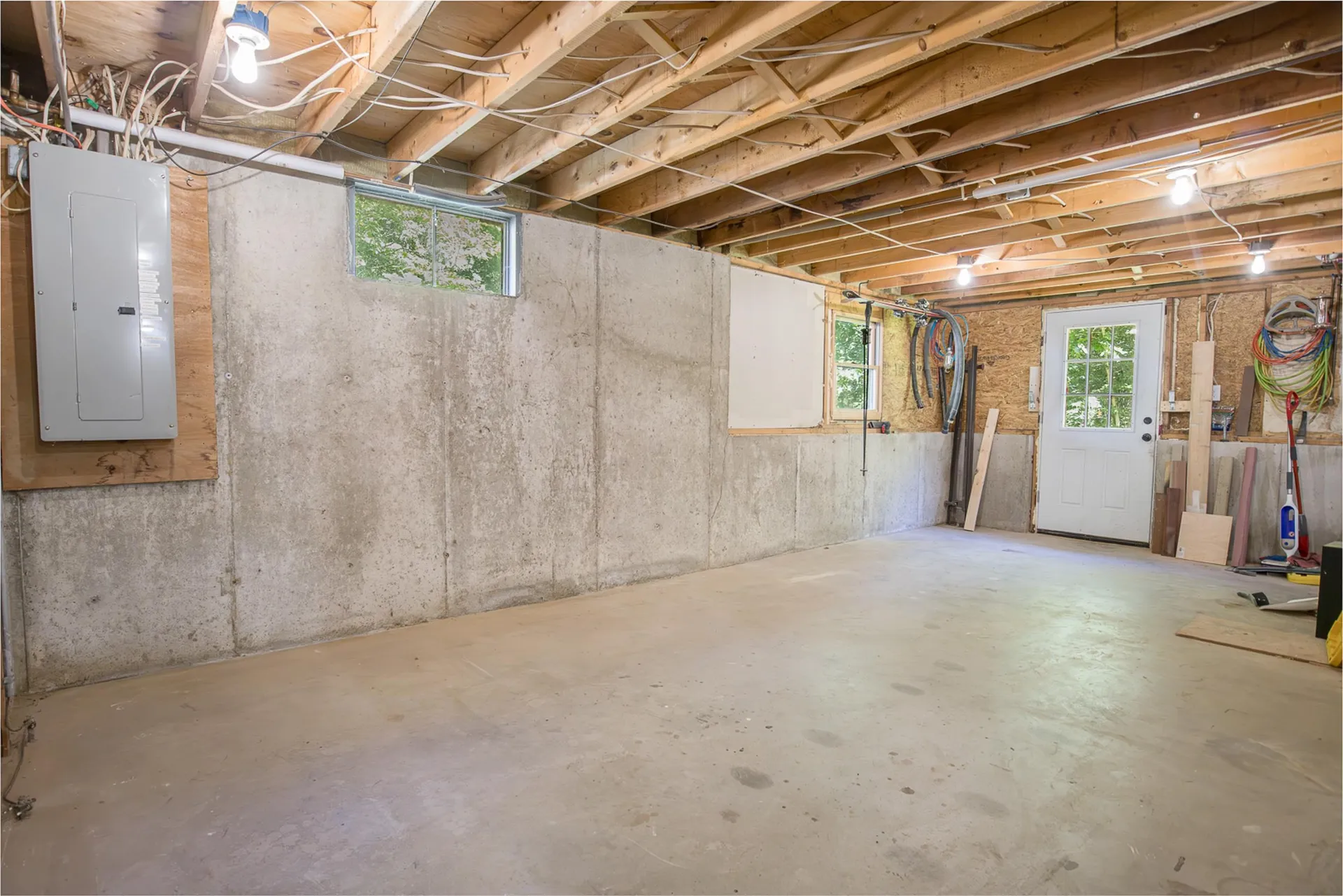 11 Ridgewood Drive Kingston NH 03848