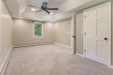 11 Ridgewood Drive Kingston NH 03848