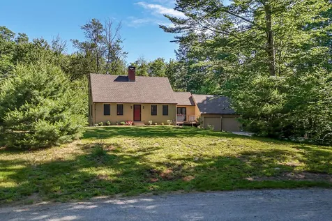 11 Ridgewood Drive Kingston NH 03848