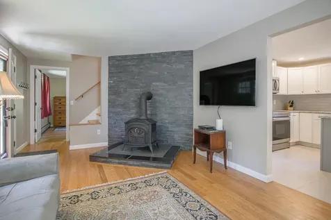 11 Ridgewood Drive Kingston NH 03848