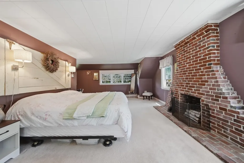 131 Clement Road Rollinsford NH 03869