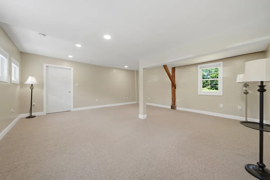 131 Clement Road Rollinsford NH 03869