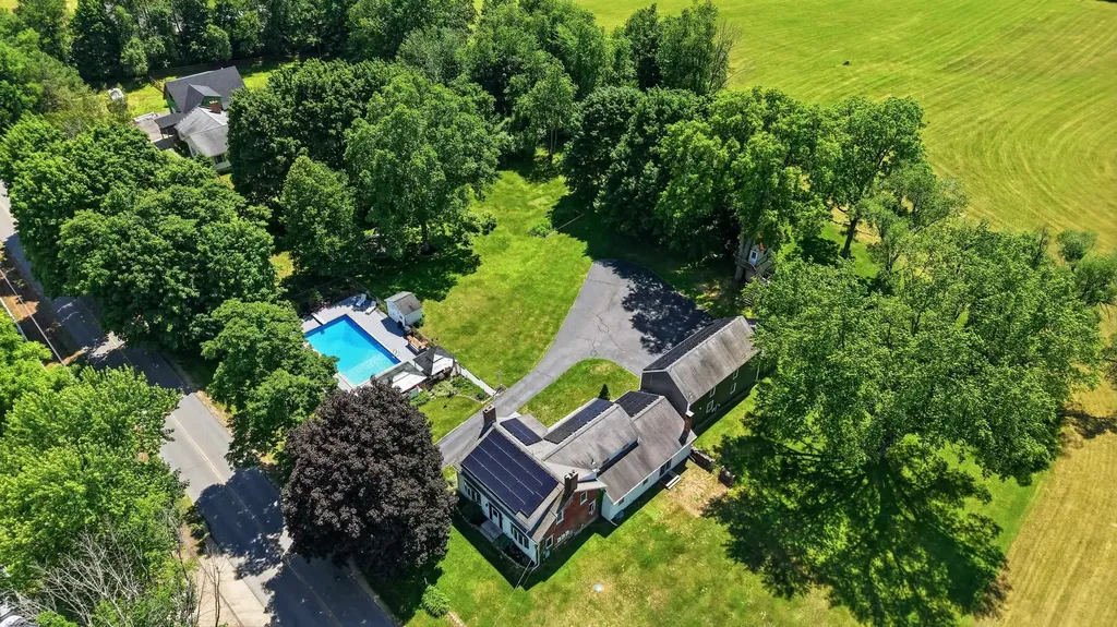 131 Clement Road Rollinsford NH 03869