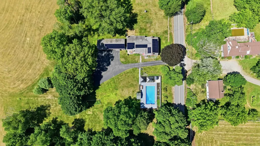 131 Clement Road Rollinsford NH 03869