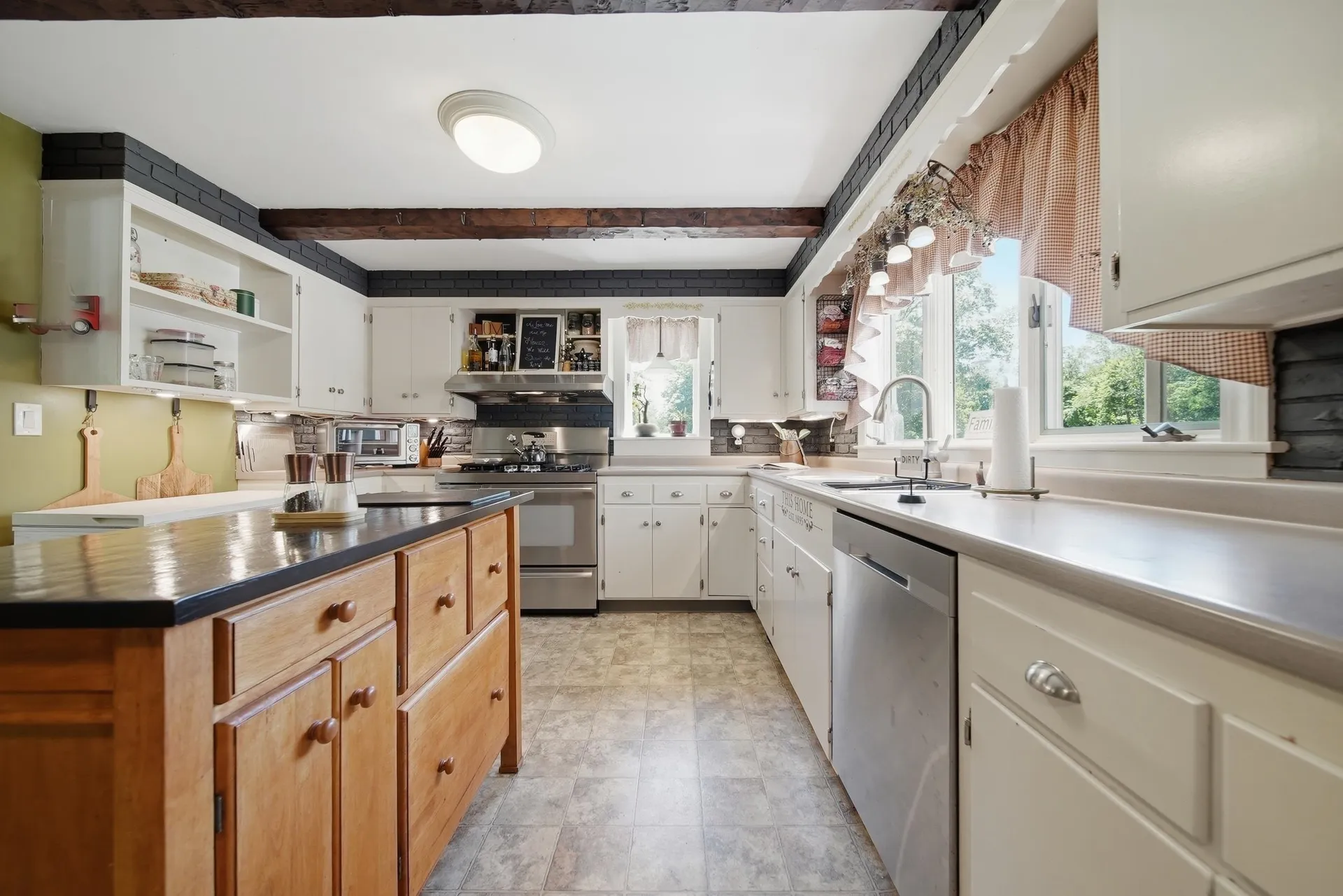 131 Clement Road Rollinsford NH 03869