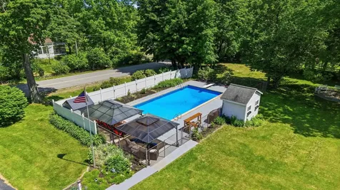 131 Clement Road Rollinsford NH 03869