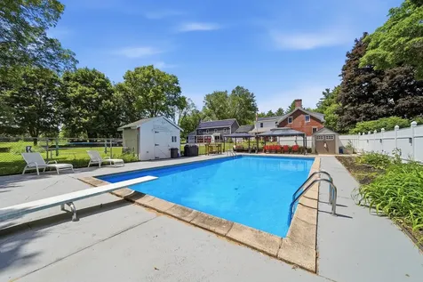 131 Clement Road Rollinsford NH 03869