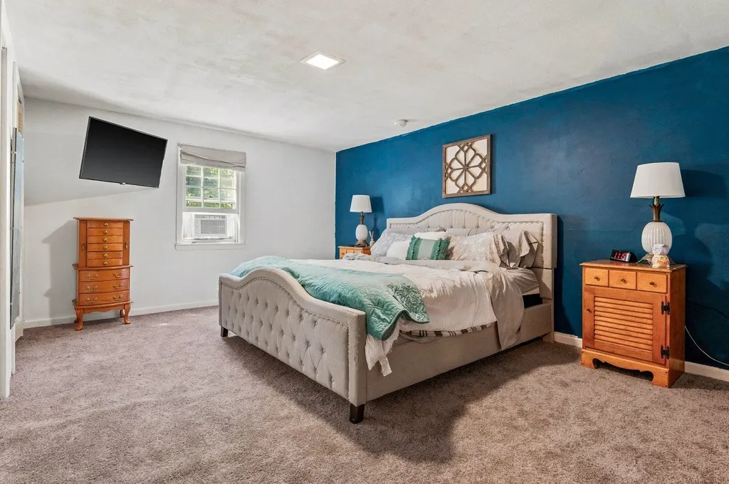 89 Saint James Avenue Milton NH 03851