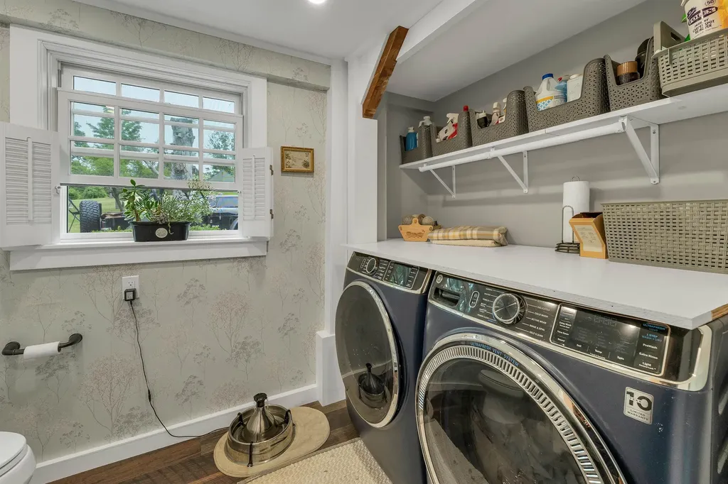 64 N Amherst Road Bedford NH 03110