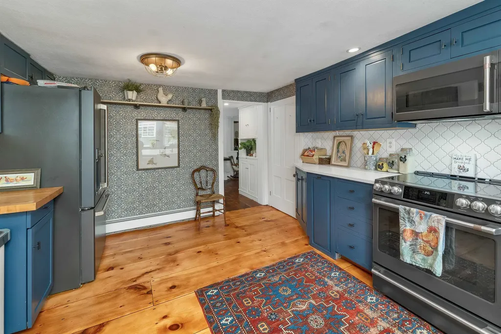 64 N Amherst Road Bedford NH 03110