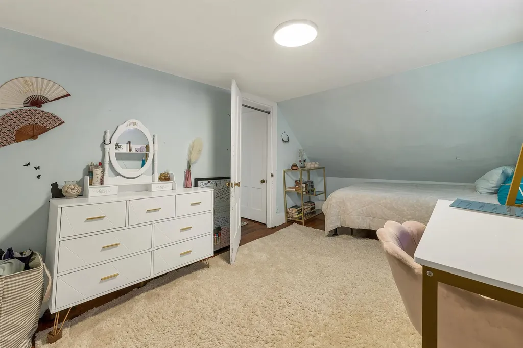 64 N Amherst Road Bedford NH 03110