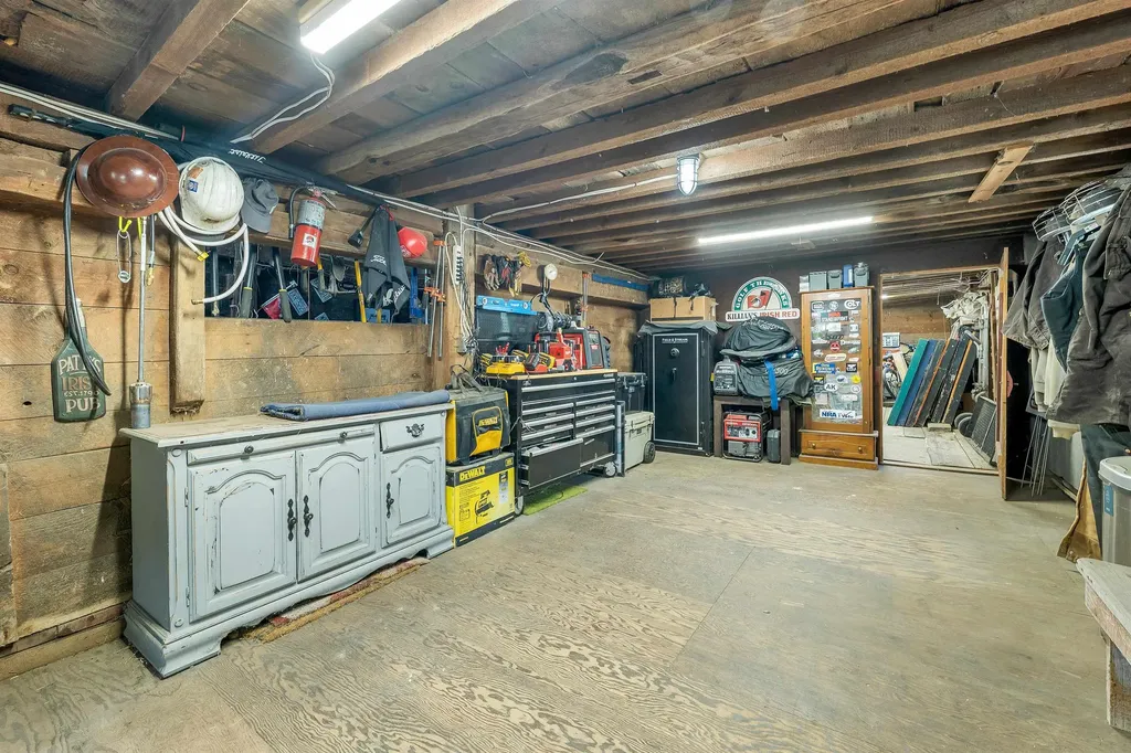 64 N Amherst Road Bedford NH 03110