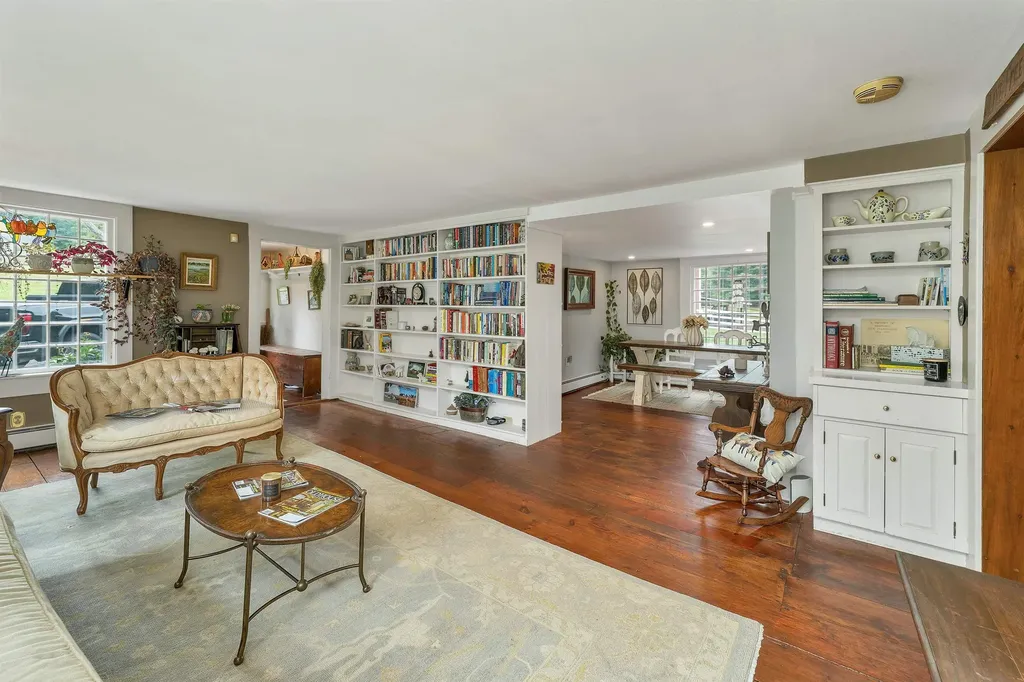 64 N Amherst Road Bedford NH 03110