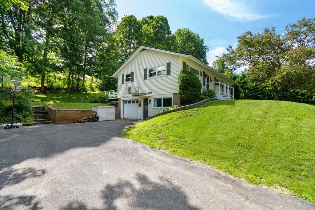 21 Woodland Drive Barre City VT 05641