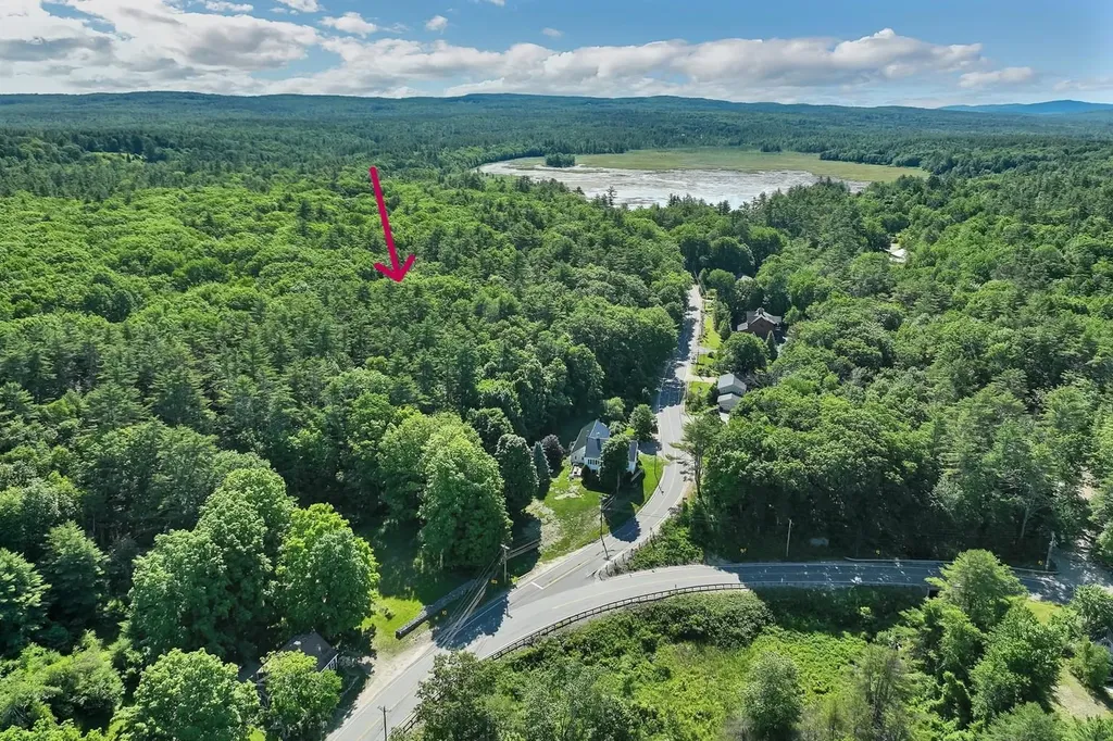 365 Middle Road Tuftonboro NH 03816