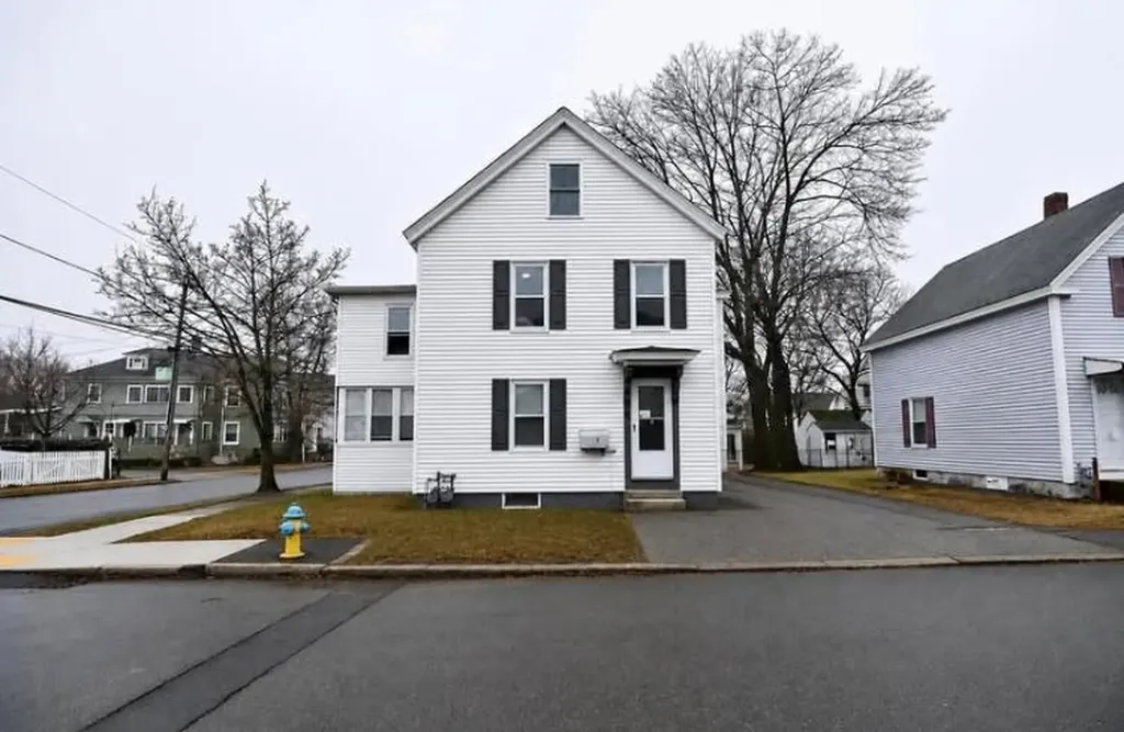 31 Blossom Street Nashua NH 03281