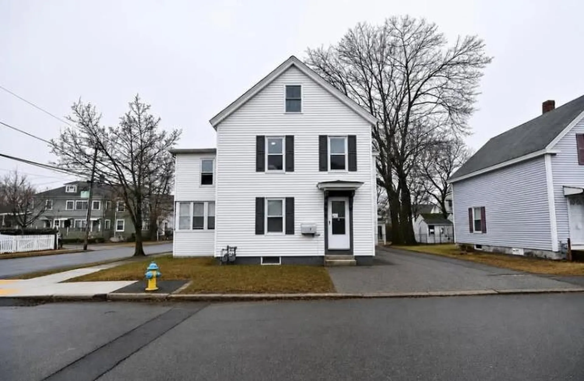 31 Blossom Street Nashua NH 03281