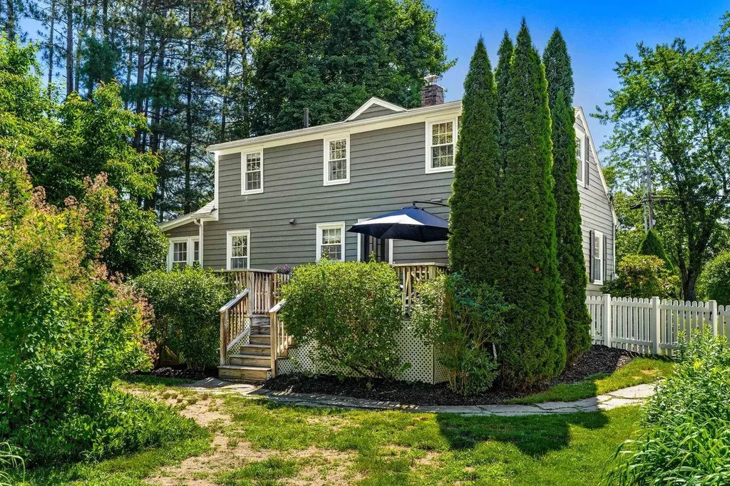129 Bedford Center Road Bedford NH 03110