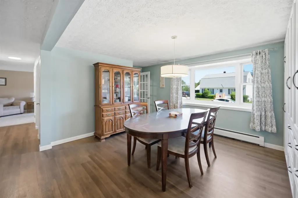 235 Patricia Lane Manchester NH 03104