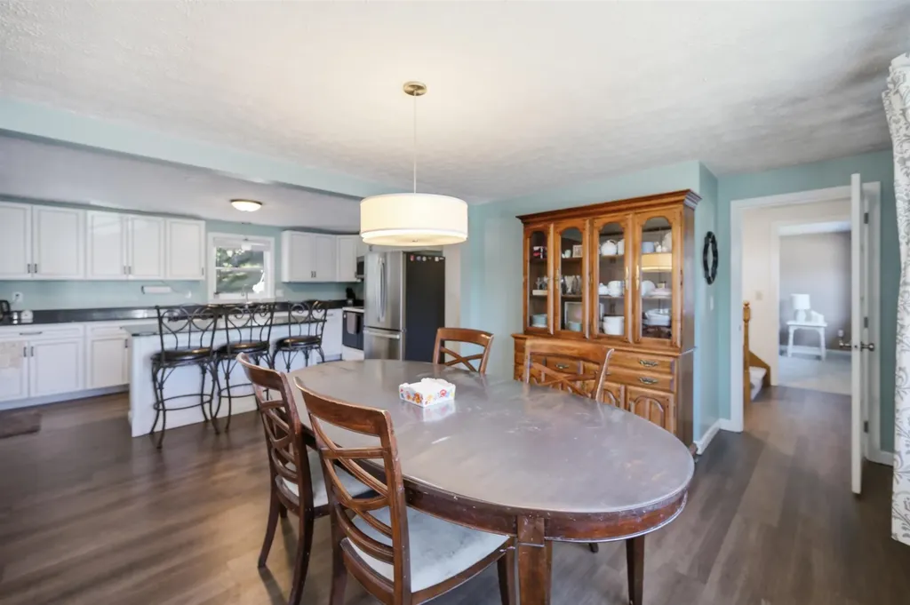 235 Patricia Lane Manchester NH 03104