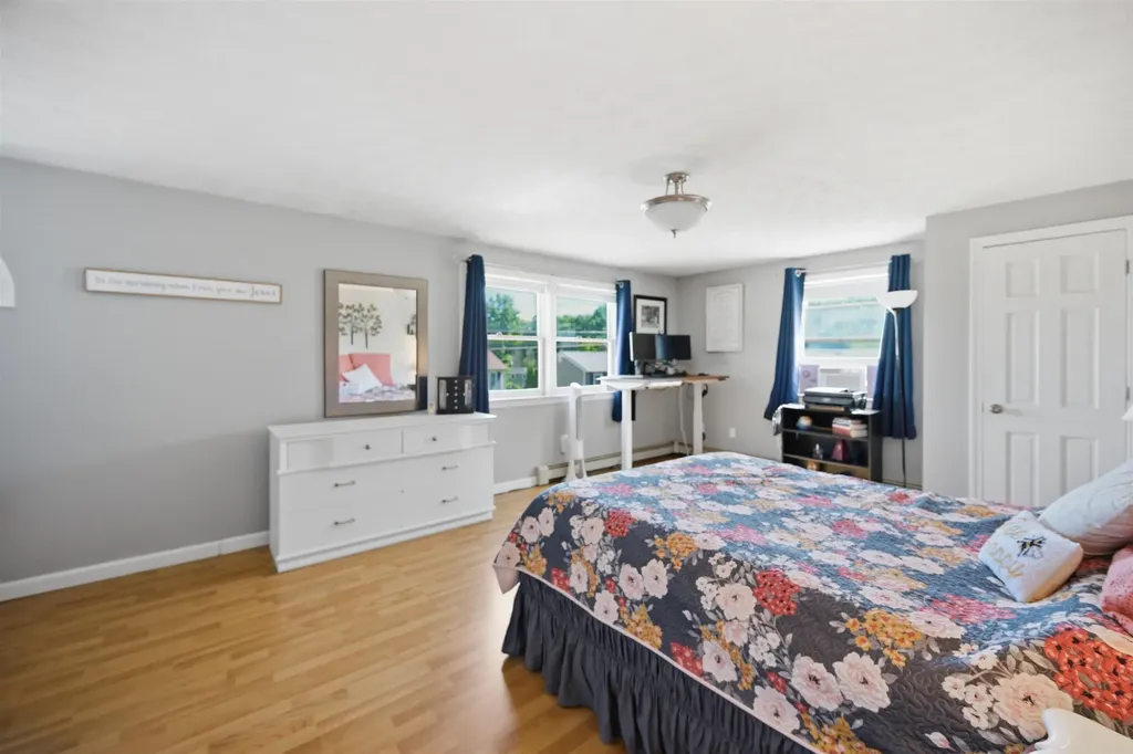 235 Patricia Lane Manchester NH 03104