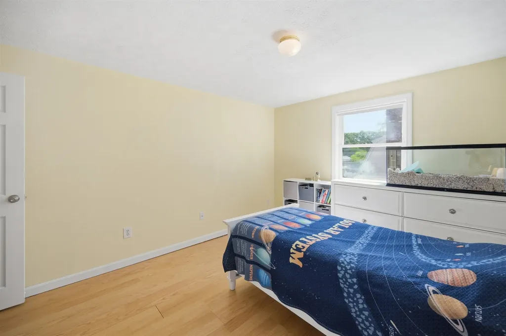 235 Patricia Lane Manchester NH 03104