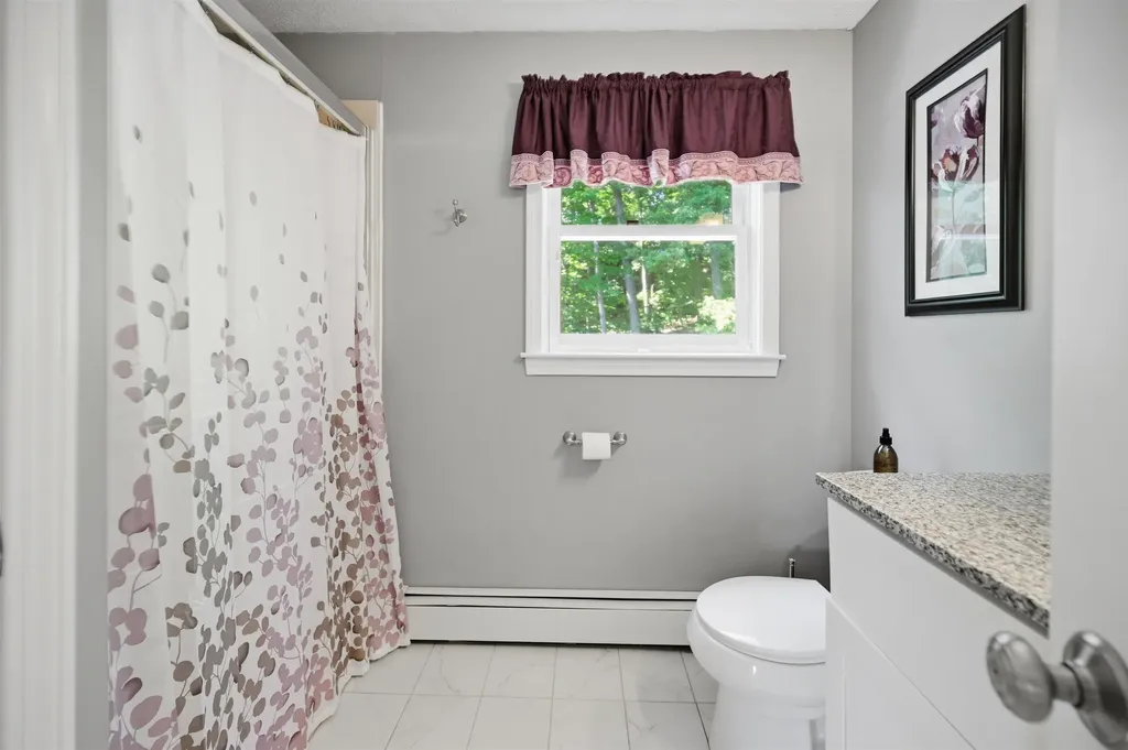235 Patricia Lane Manchester NH 03104