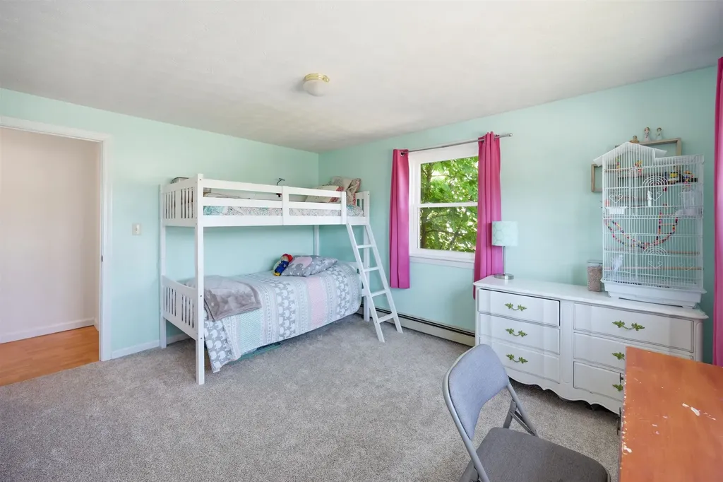 235 Patricia Lane Manchester NH 03104