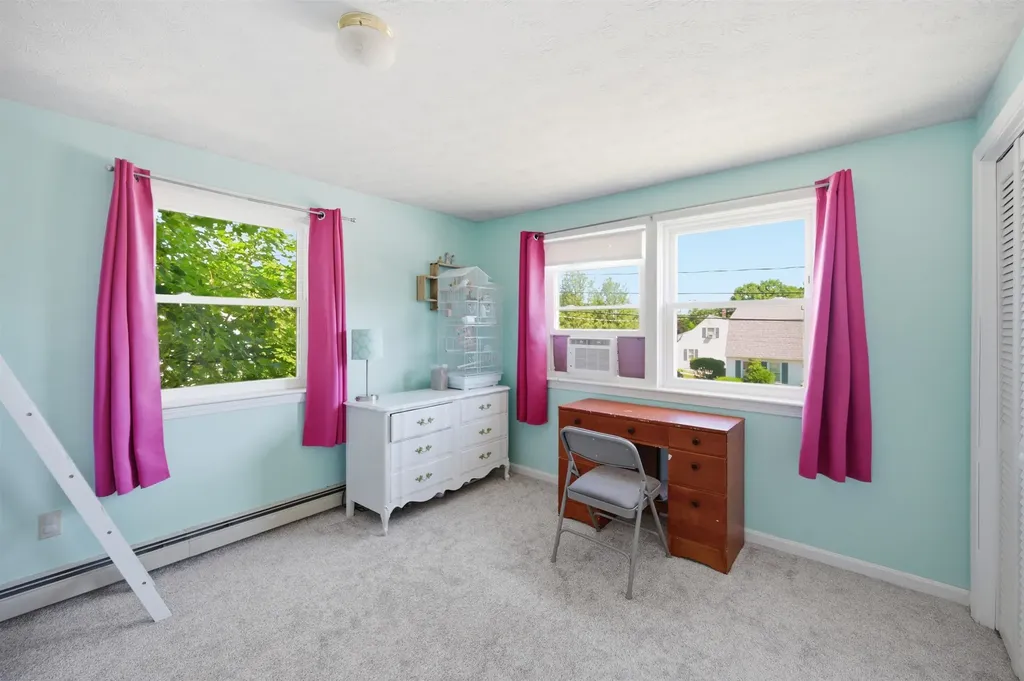 235 Patricia Lane Manchester NH 03104