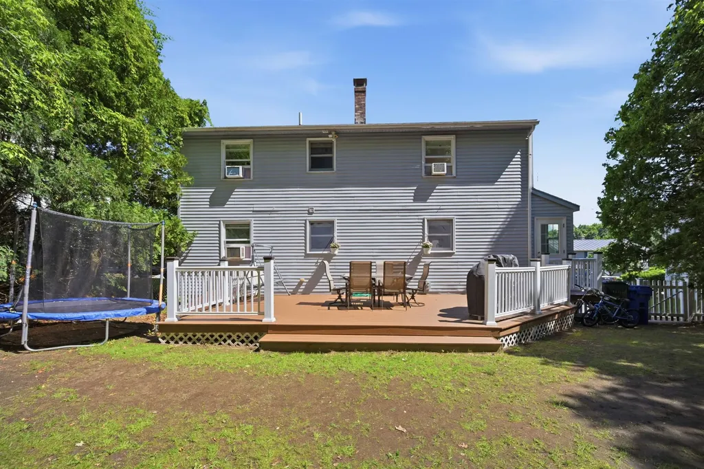 235 Patricia Lane Manchester NH 03104