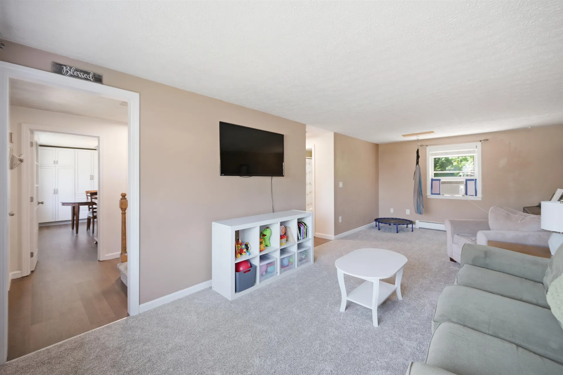 235 Patricia Lane Manchester NH 03104