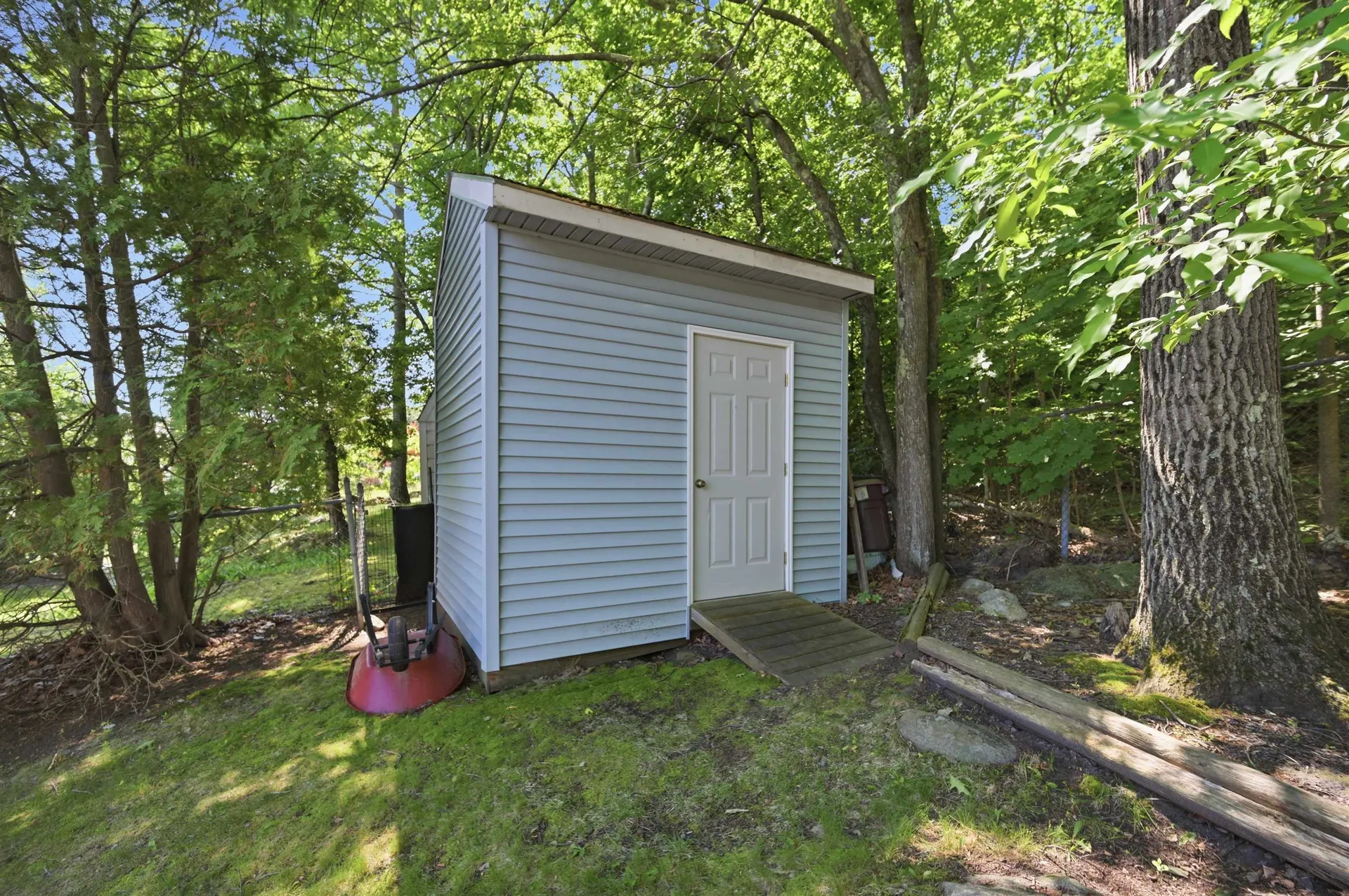 235 Patricia Lane Manchester NH 03104