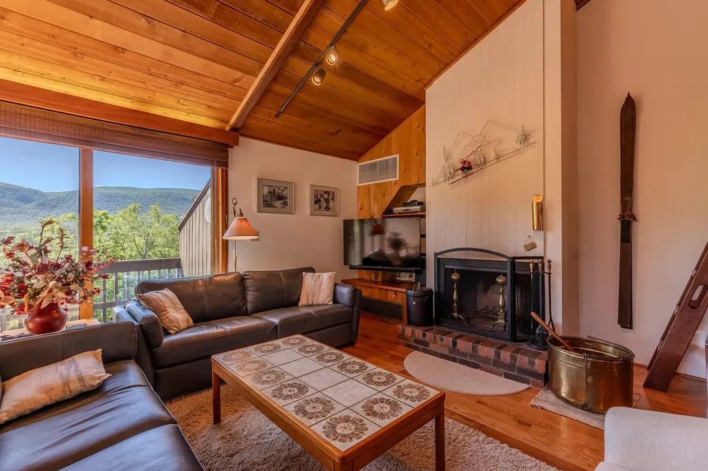 43 Murray Hill Heights Road Manchester VT 05255