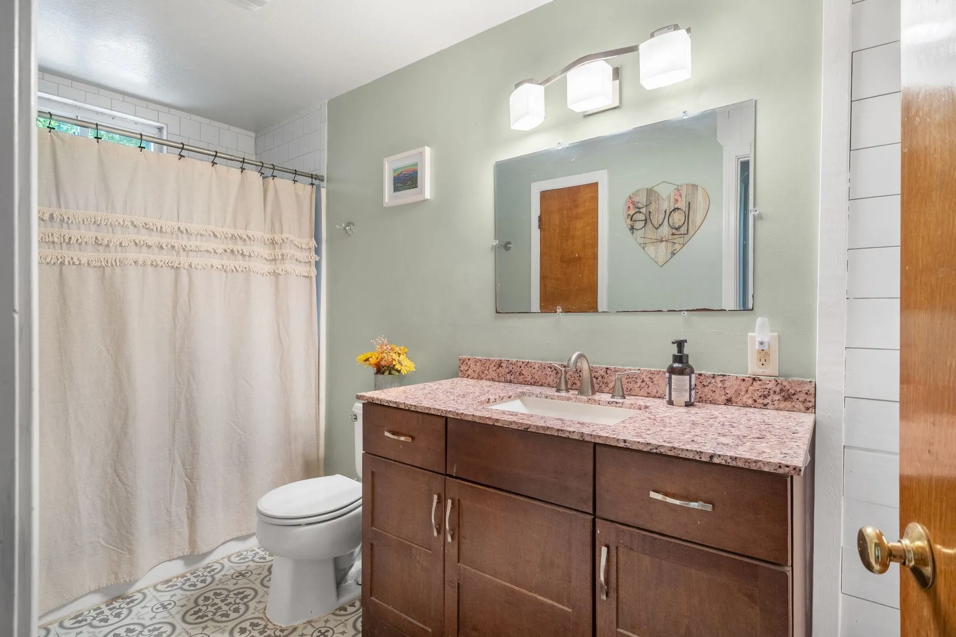 170 Mountain View Drive Conway NH 03818