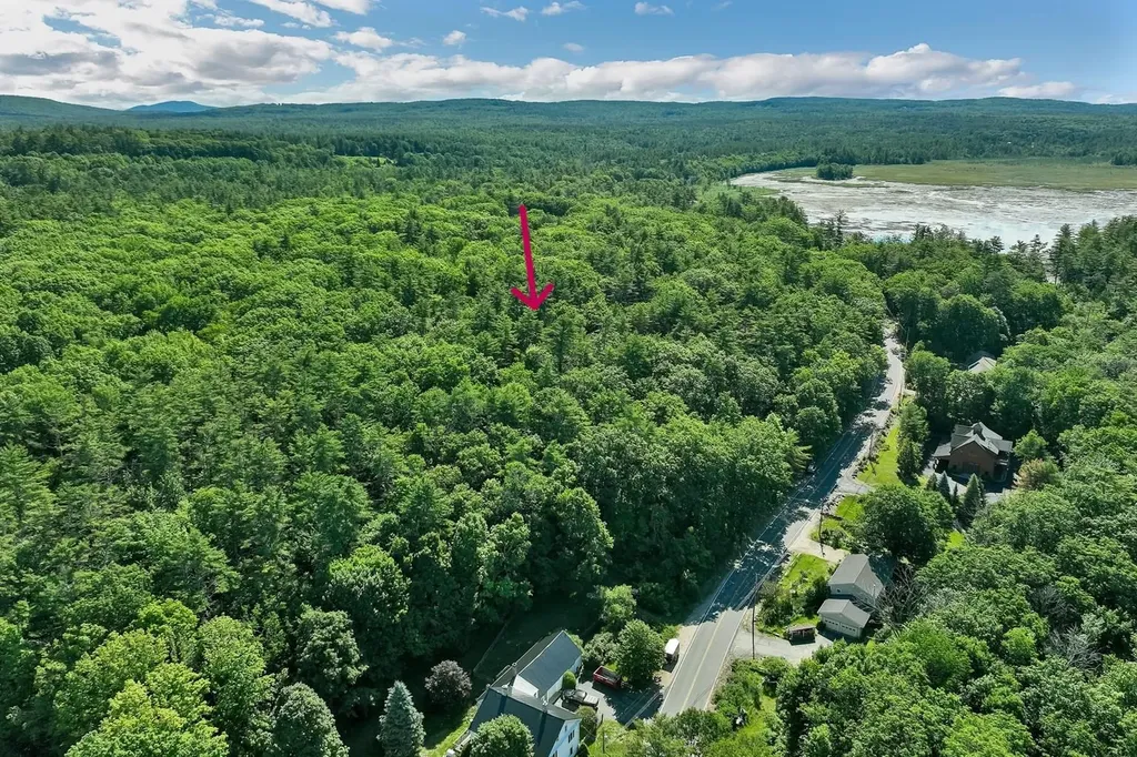 365 Middle Road Tuftonboro NH 03816