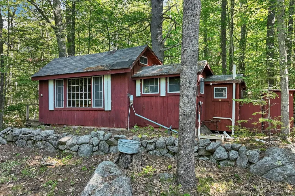 365 Middle Road Tuftonboro NH 03816