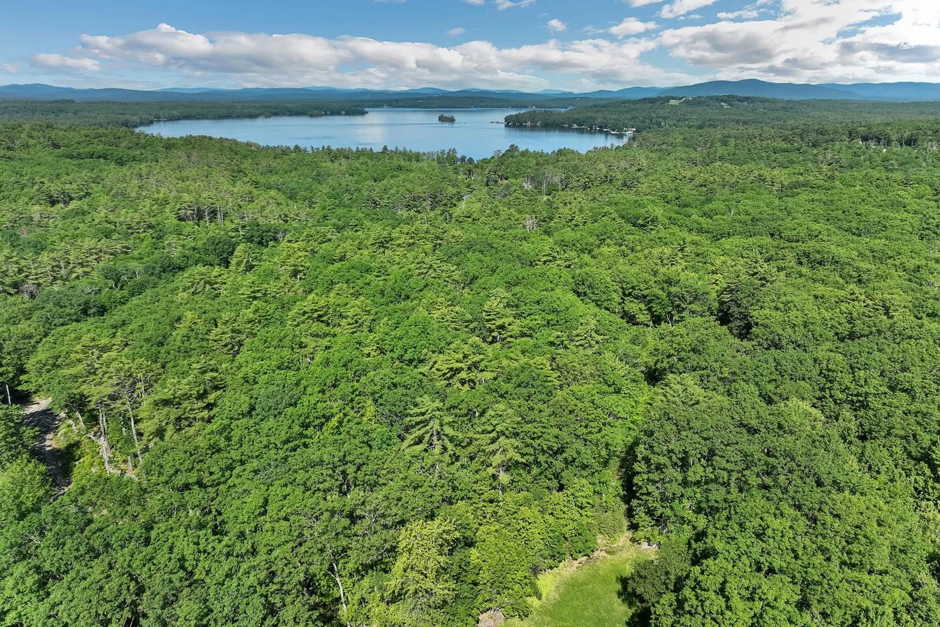 365 Middle Road Tuftonboro NH 03816