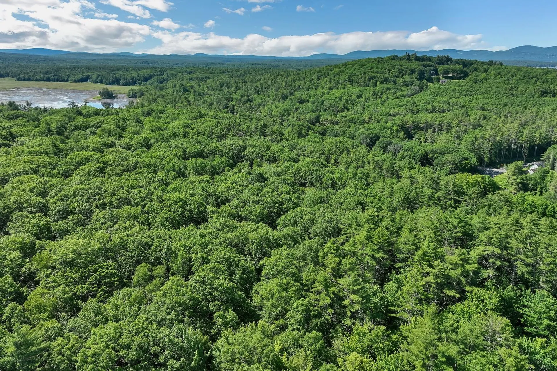 365 Middle Road Tuftonboro NH 03816