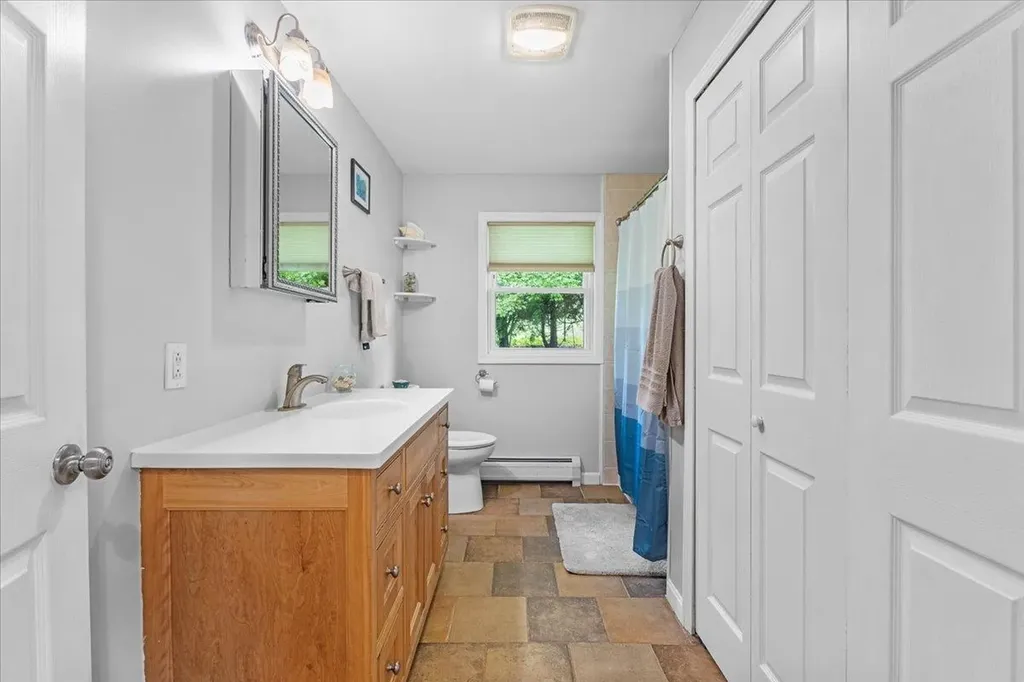 15 Marshall Lane Jericho VT 05465