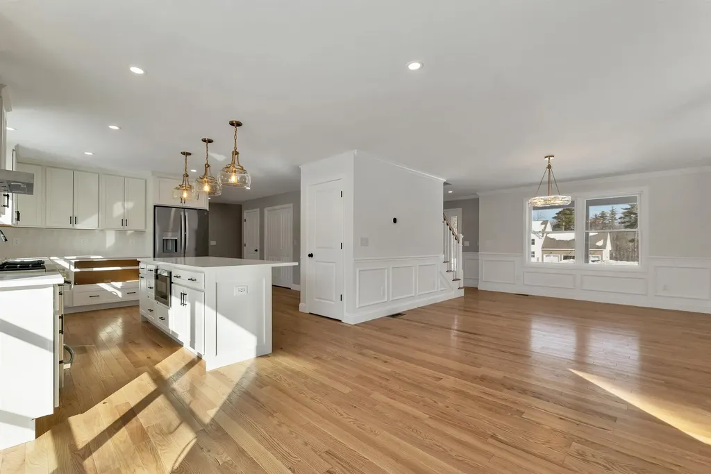 101 Laurel Road Hooksett NH 03106
