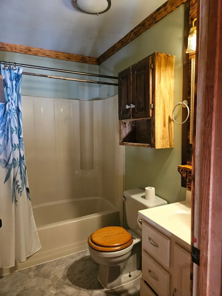 1806 Bosley Hill Road Readsboro VT 05350