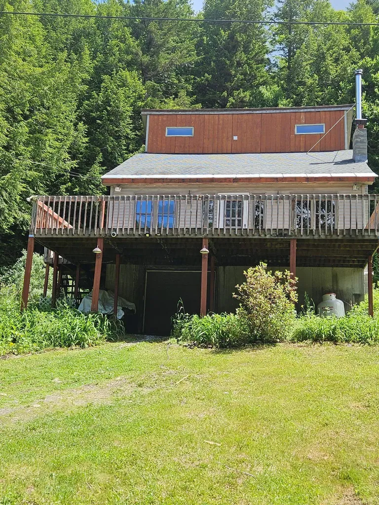 1806 Bosley Hill Road Readsboro VT 05350