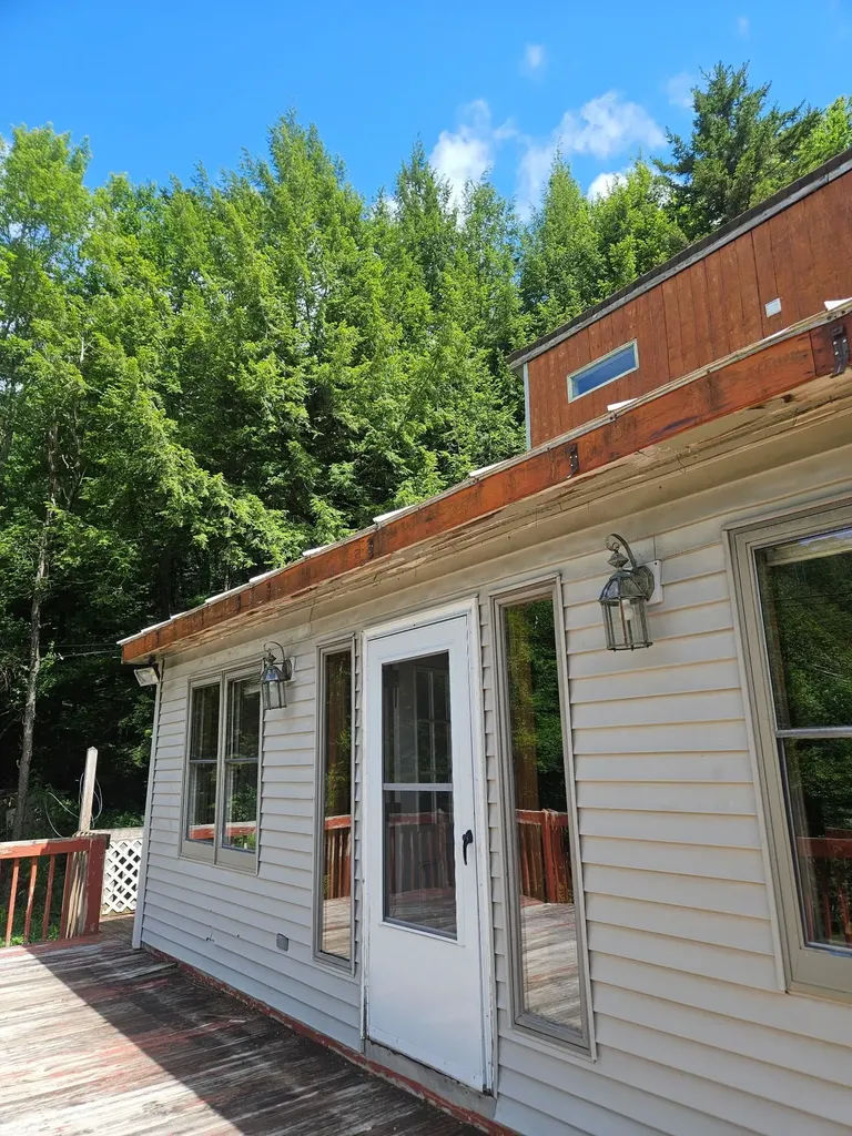 1806 Bosley Hill Road Readsboro VT 05350