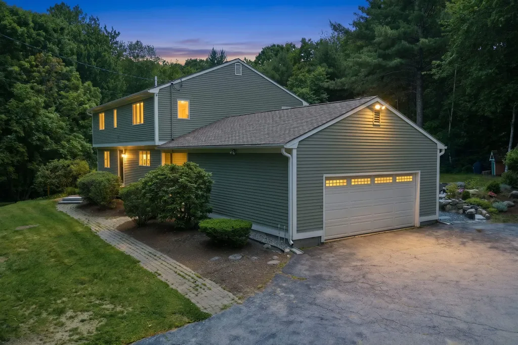 171 Dow Road Bow NH 03304