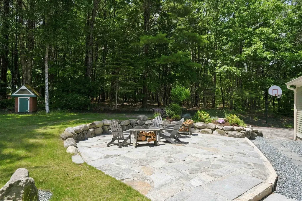 171 Dow Road Bow NH 03304